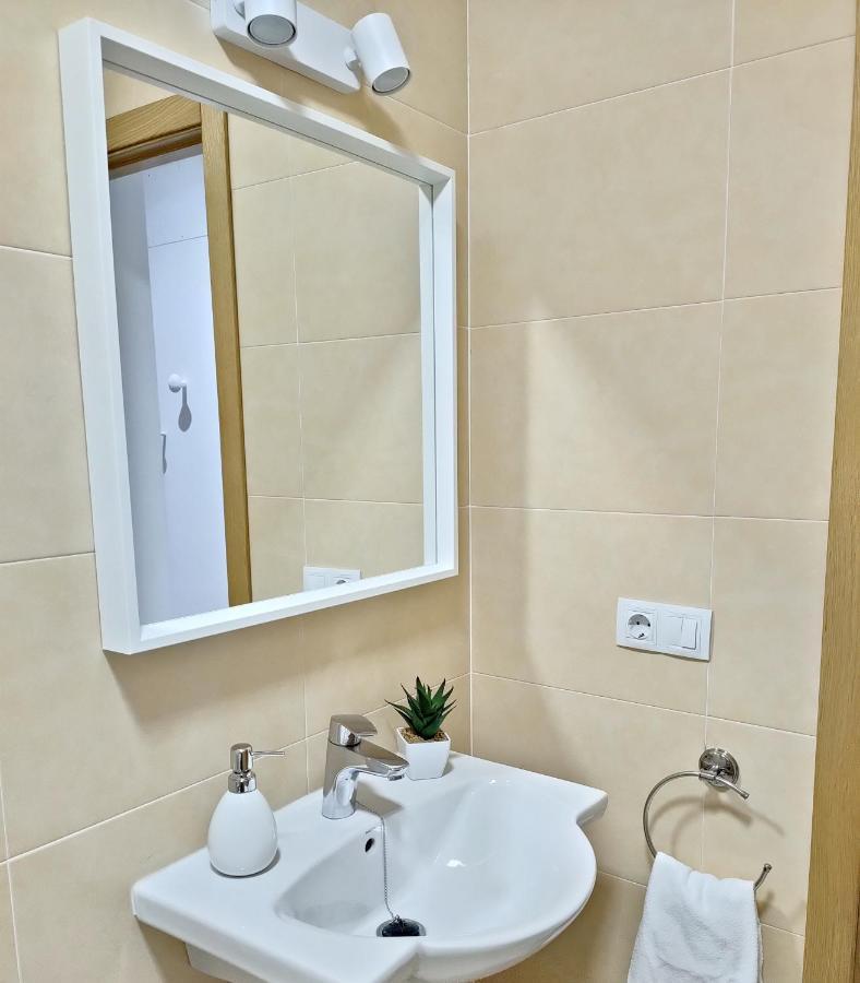 Relax Chiclana-Aparcamiento Privado-Tv Cable-Wifiplus-Aire Acond-Incluido Chiclana de la Frontera Exterior photo